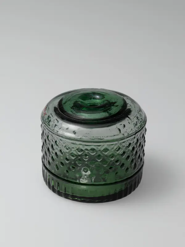 Tintero de vidrio verde con tapa
